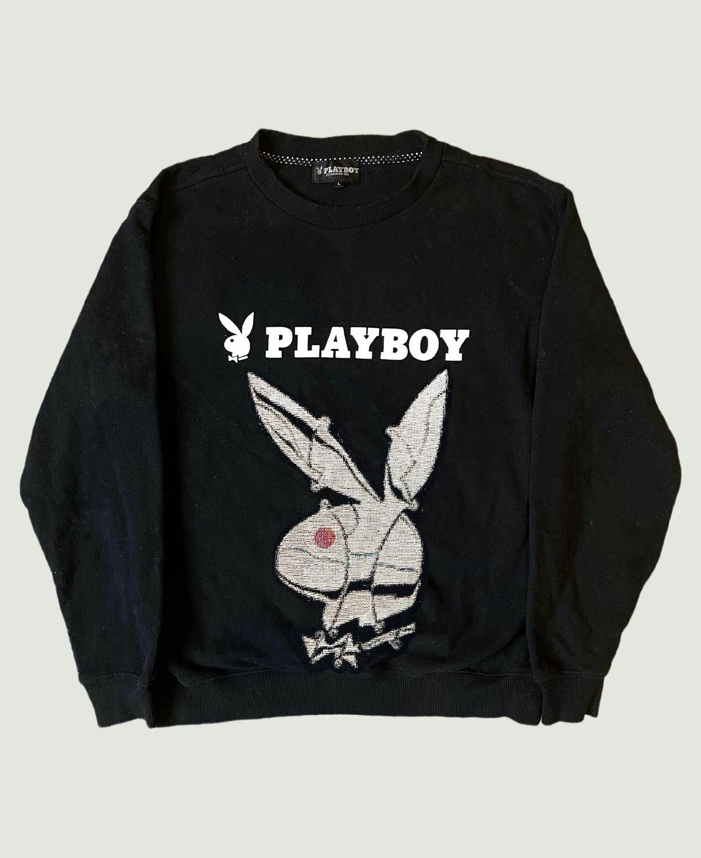 VA-AW21-241 PLAYBOY TAPESTRY RETRO CREWNECK