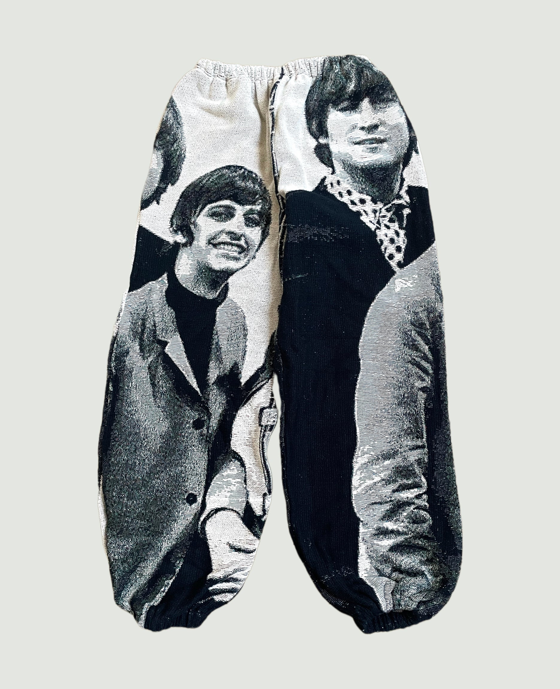 VA-AW22-267 THE BEATLES FULL TAPESTRY TROUSERS - Image 2